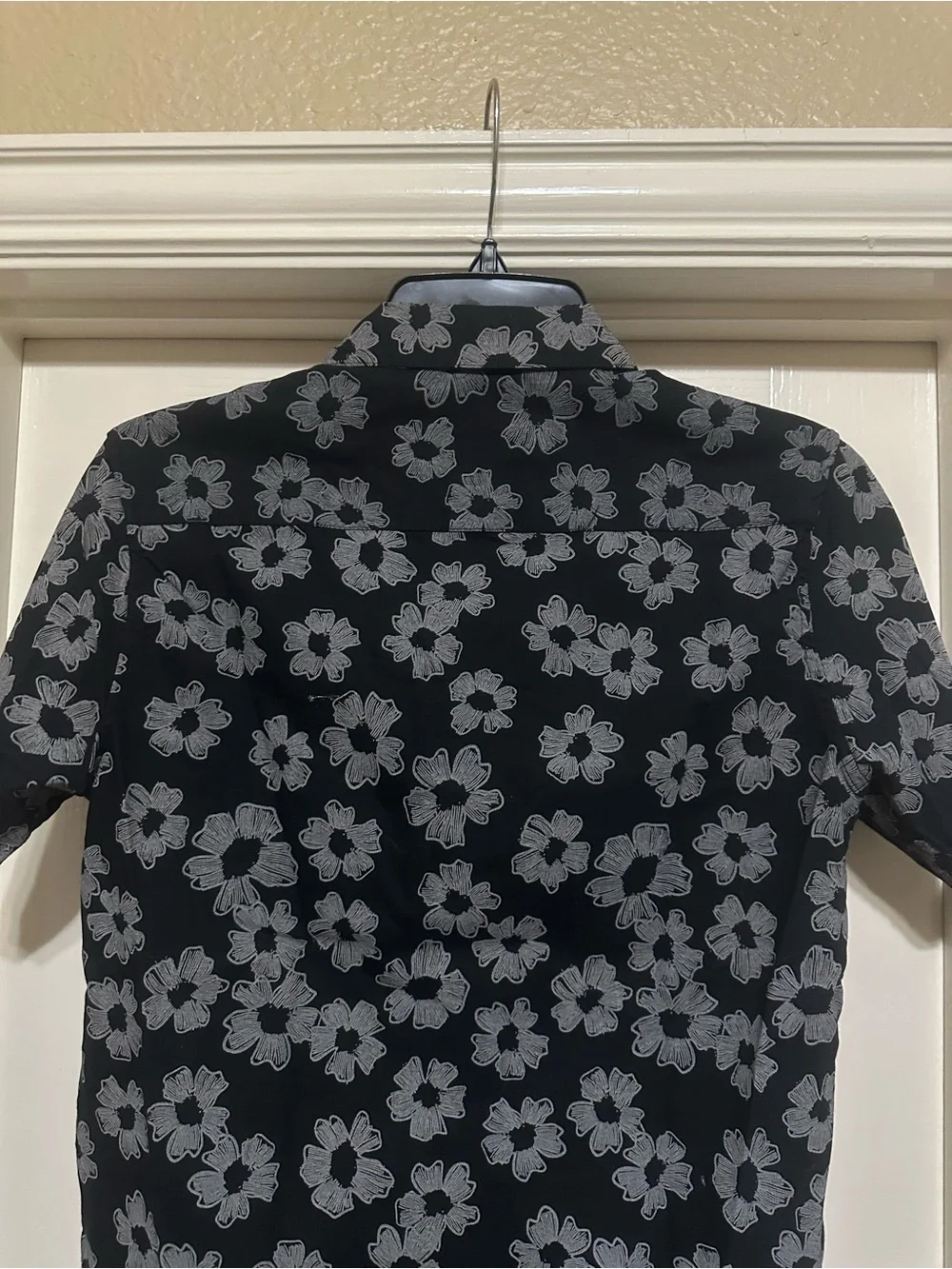 RCVA Boys Button S/S Shirt L